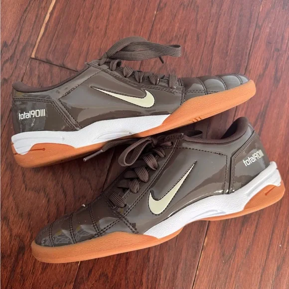Nike Total 90 III SP Brown Patent Leather Indoor Soccer Shoes Women’s 6.5 NEW - Picture 5 of 7
